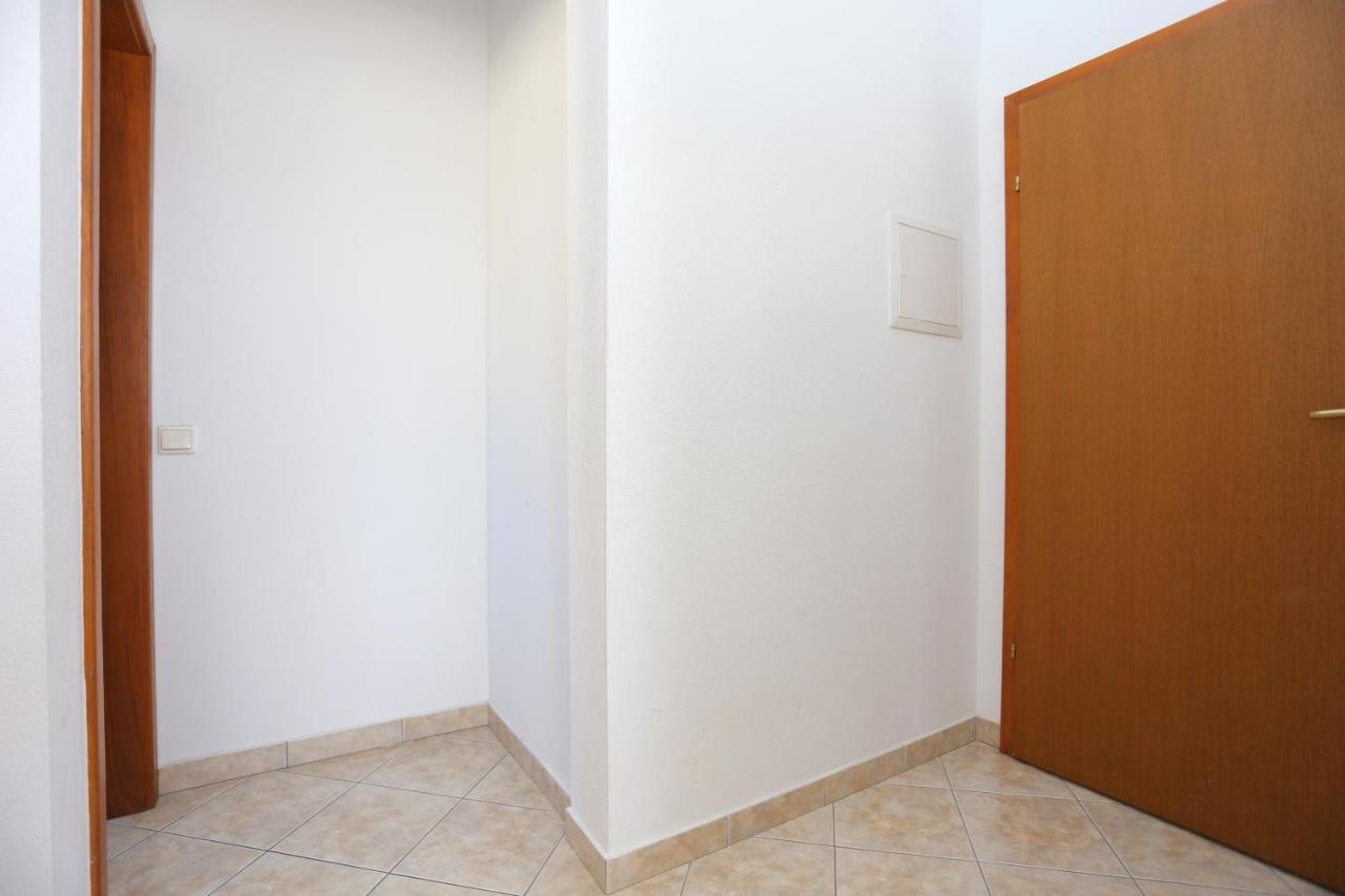 Apartments With A Parking Space Stanici, Omis - 2818 Tice Exterior photo